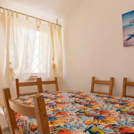 Only 100m From The וילה פרג'נה