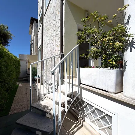 Villa Only 100m From The Fregenae